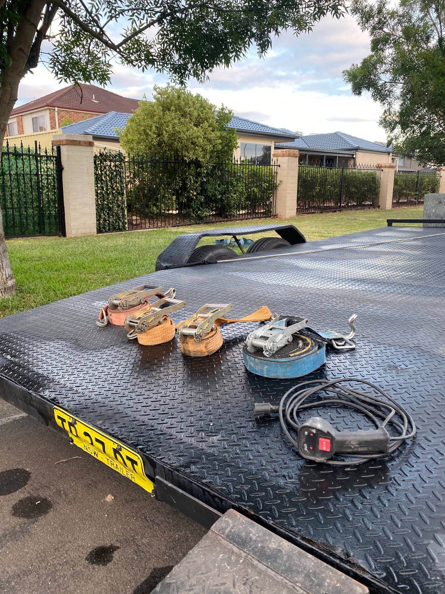 Car Trailer Hire – Beaver Tail (Low Cars & 4x4)